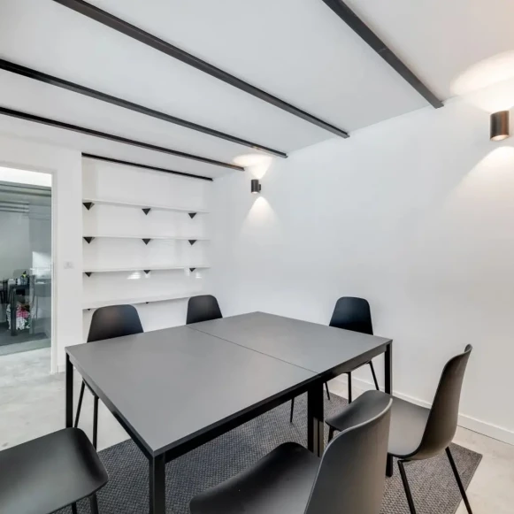 Bureau privé 20 m² 4 postes Coworking Route d'Avignon Aix-en-Provence 13540 - photo 2