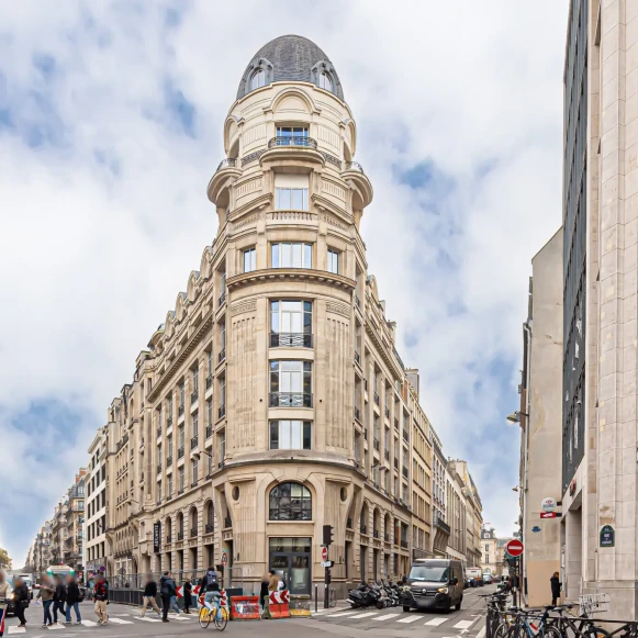 Espace indépendant 785 m² 90 postes Location bureau Rue du Louvre Paris 75002 - photo 1