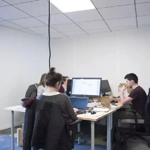 Bureau privé 33 m² 8 postes Coworking Rue du Commandant Fuzier Lyon 69003 - photo 3