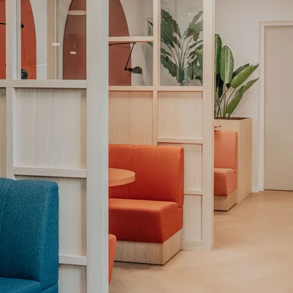 Open Space  25 postes Coworking Rue Ordener Paris 75018 - photo 3