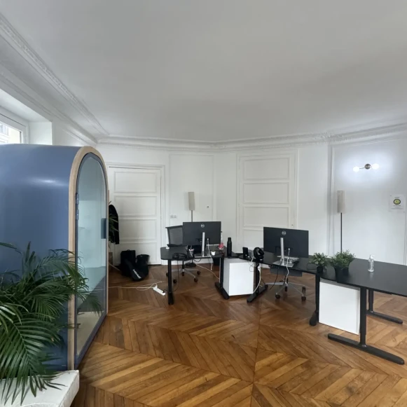 Bureau privé 35 m² 4 postes Location bureau Rue Laffitte Paris 75009 - photo 2