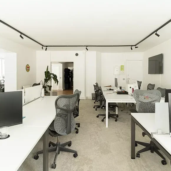 Espace indépendant 164 m² 26 postes Location bureau Rue Montmartre Paris 75002 - photo 7
