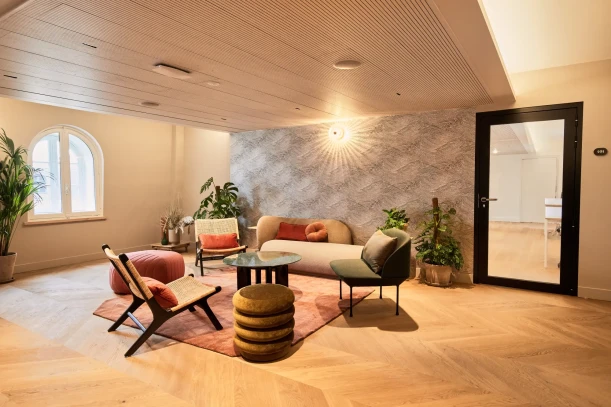 Bureau privé - 75008 - 30 postes - 27000€