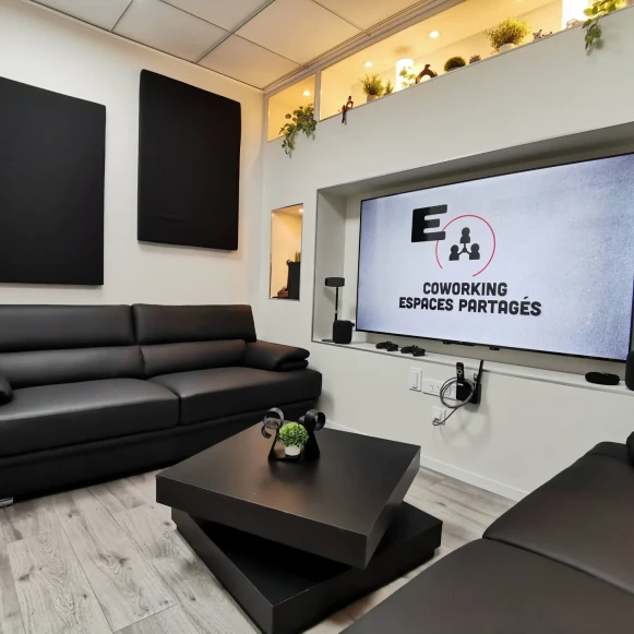 Open Space  14 postes Coworking Avenue de Colmar Strasbourg 67100 - photo 6