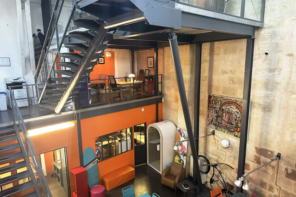 Bureau privé - 33800 - 2 postes - 600€