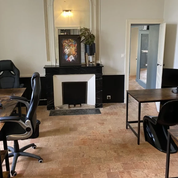 Bureau privé 10 m² 8 postes Coworking  Pont-Saint-Martin 44860 - photo 1