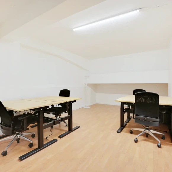 Bureau privé 20 m² 4 postes Coworking Avenue du Général Michel Bizot Paris 75012 - photo 2