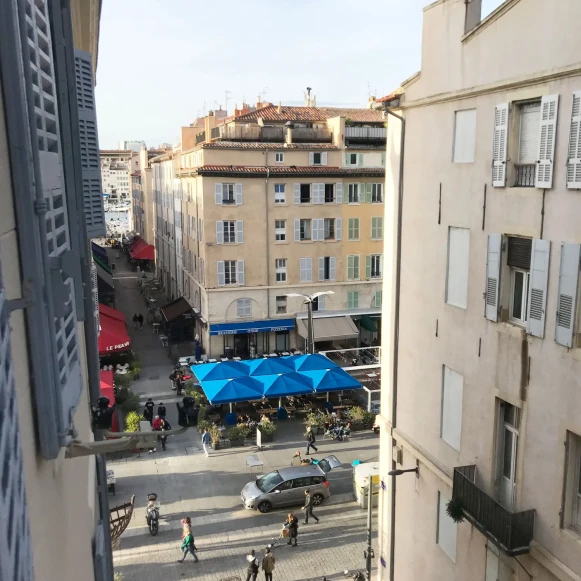 Bureau privé 12 m² 3 postes Coworking Rue Sainte Marseille 13001 - photo 7