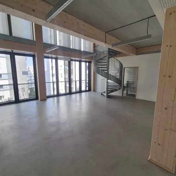 Bureau privé 89 m² 14 postes Coworking Rue de Srebrenica Paris 75020 - photo 4