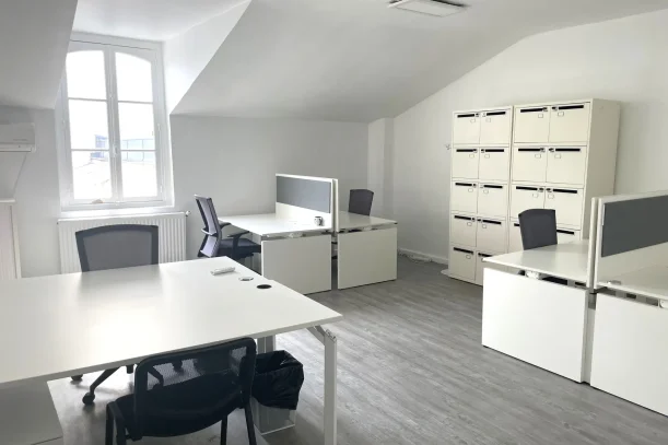 Bureau privé - 78000 - 8 postes - 2100€