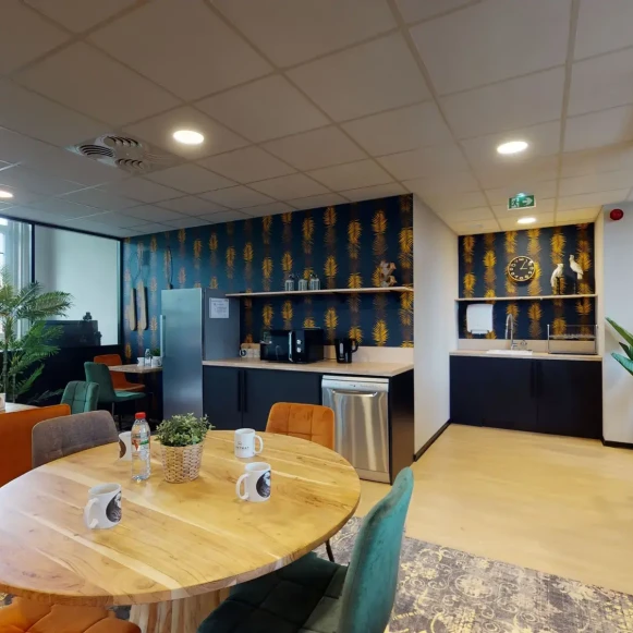 Bureau privé 16 m² 4 postes Coworking Place Roosevelt Arcachon 33120 - photo 4