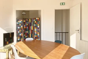 Bureau privé - 75004 - 5 postes - 2500€