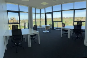 Bureau privé - 01000 - 9 postes - 2414€