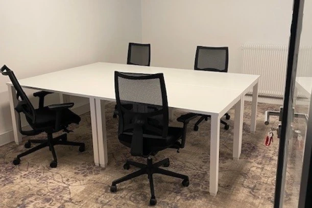 Bureau privé - 75016 - 4 postes - 1120€