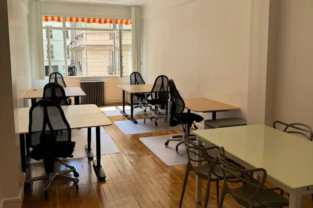 Bureau privé - 75002 - 6 postes - 1850€