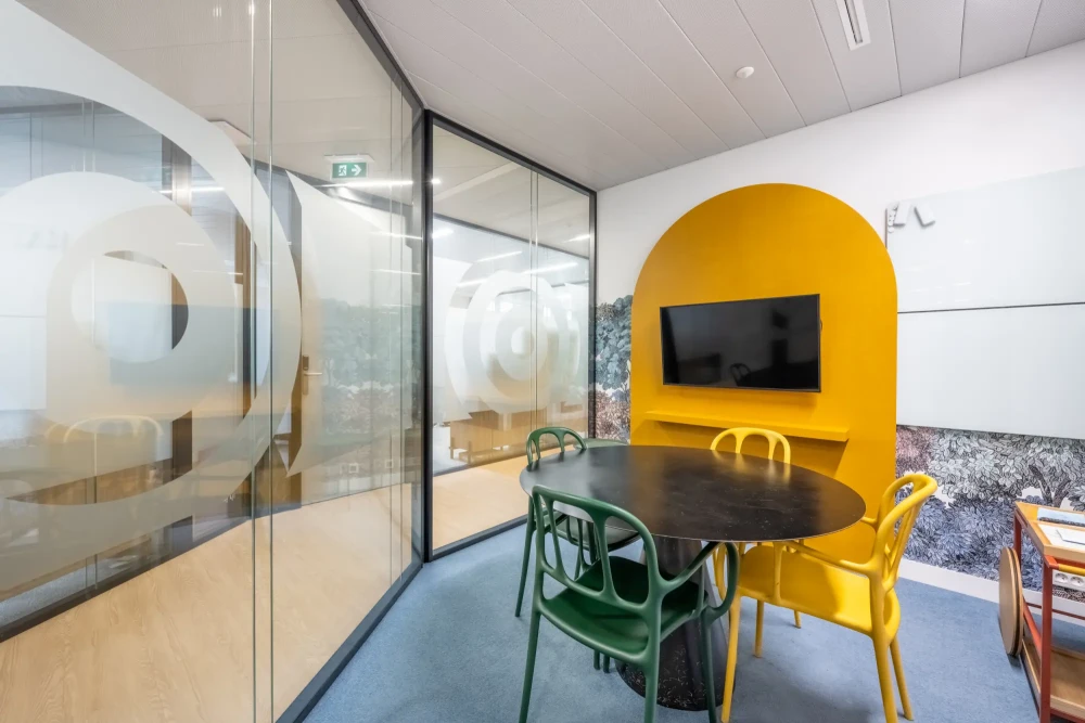 Bureau privé - 75008 - 9 postes - 7830€