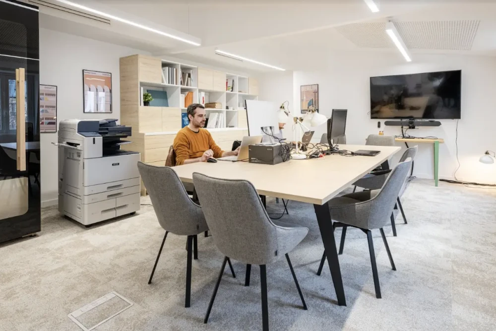 Bureau privé - 75009 - 12 postes - 7800€