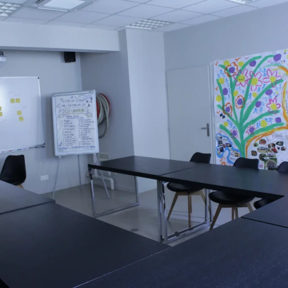 Open Space  30 postes Coworking Rue de Rome Marseille 13001 - photo 2