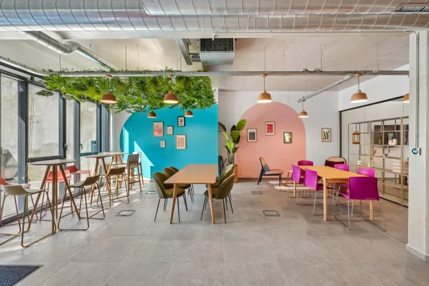 Bureau privé - 92110 - 40 postes - 10000€