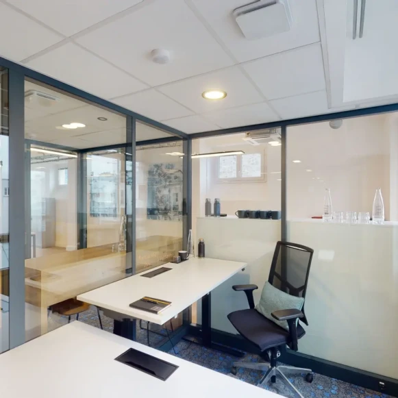 Espace indépendant 133 m² 30 postes Location bureau Rue des Petits Hôtels Paris 75010 - photo 9
