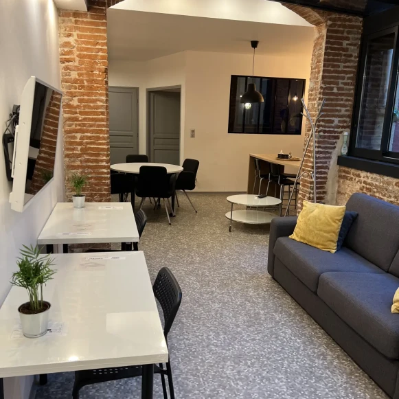 Bureau privé 65 m² 10 postes Coworking Rue Lafaille Toulouse 31000 - photo 3