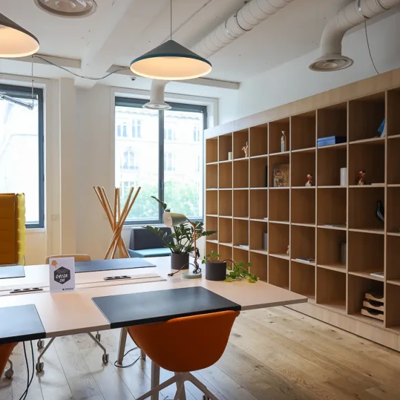 Bureau privé 40 m² 10 postes Coworking Rue Saint-Fiacre Paris 75002 - photo 3