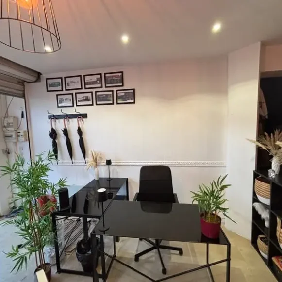 Bureau privé 40 m² 2 postes Location bureau Avenue d'Eysines Bordeaux 33110 - photo 6