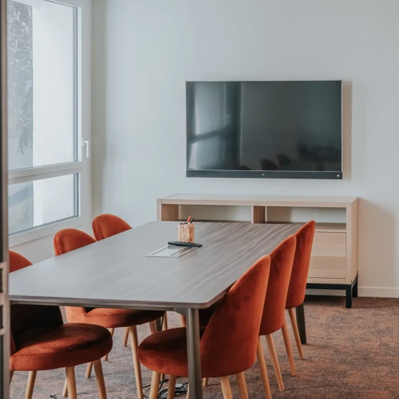 Open Space  25 postes Coworking Rue Ordener Paris 75018 - photo 2