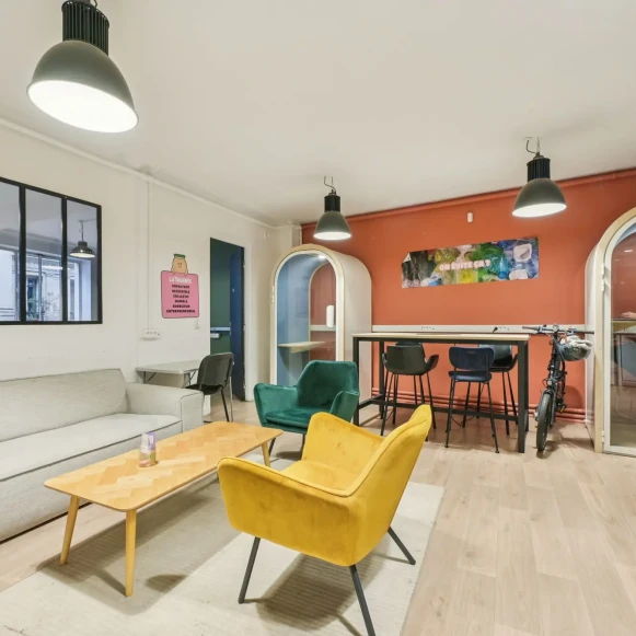 Espace indépendant 191 m² 40 postes Location bureau Rue des Petites Écuries Paris 75010 - photo 3