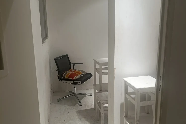 Espace indépendant - 75010 - 12 postes - 2500€