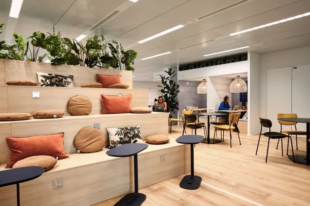 Bureau privé - 75015 - 12 postes - 4680€