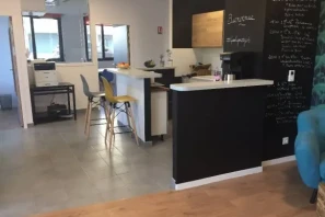 Open Space - 69330 - 1 poste - 289€