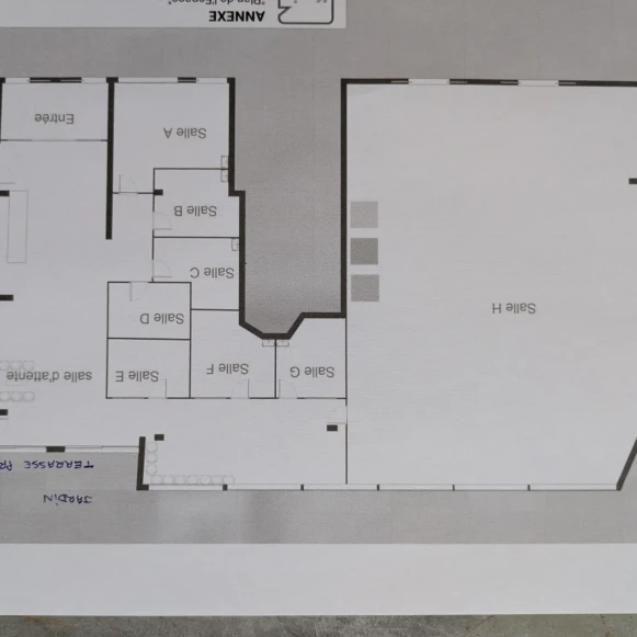 Bureau privé 25 m² 2 postes Location bureau Rue Jacques Kable Paris 75018 - photo 6