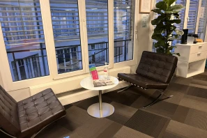 Open Space - 75008 - 6 postes - 390€