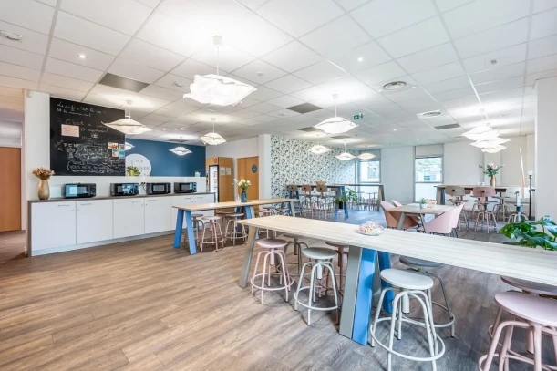 Bureau privé - 44300 - 2 postes - 515€