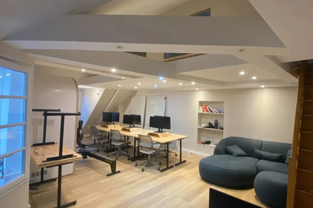 Espace indépendant - 75002 - 10 postes - 3750€