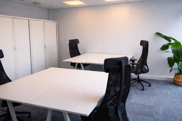 Espace indépendant - 75008 - 4 postes - 3200€