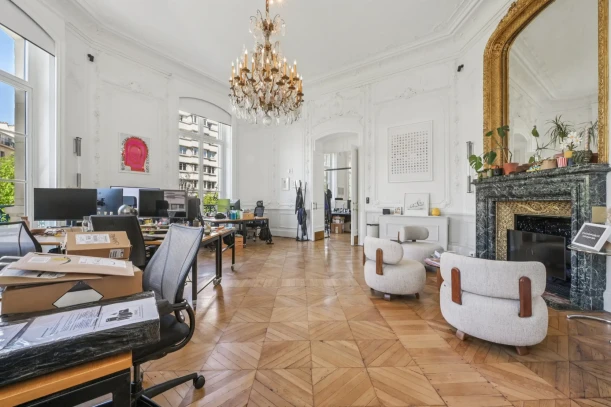 Espace indépendant - 75002 - 100 postes - 90000€