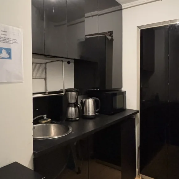 Bureau privé 40 m² 6 postes Location bureau Rue Bourgon Paris 75013 - photo 4