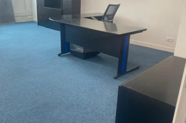 Bureau privé - 92600 - 3 postes - 800€