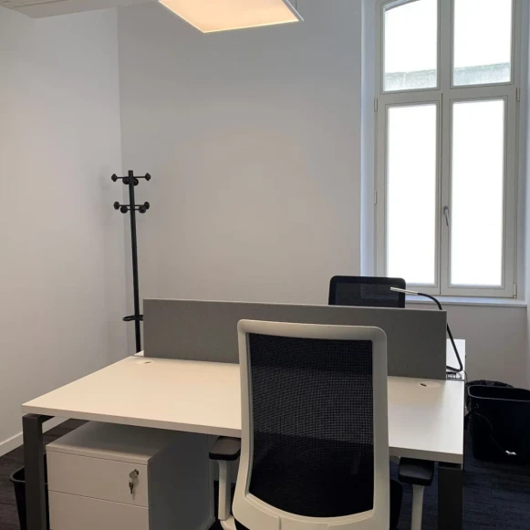 Bureau privé 13 m² 2 postes Coworking Avenue Foch Metz 57000 - photo 1