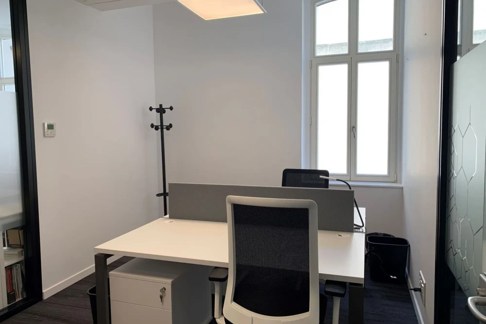 Bureau privé - 57000 - 2 postes - 870€