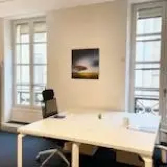 Bureau privé 23 m² 4 postes Location bureau Rue Cambon Paris 75001 - photo 3