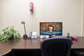 Bureau privé - 92320 - 3 postes - 650€