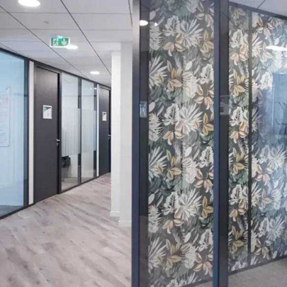 Bureau privé 17 m² 4 postes Location bureau Rue du Commandant Fuzier Lyon 69003 - photo 1