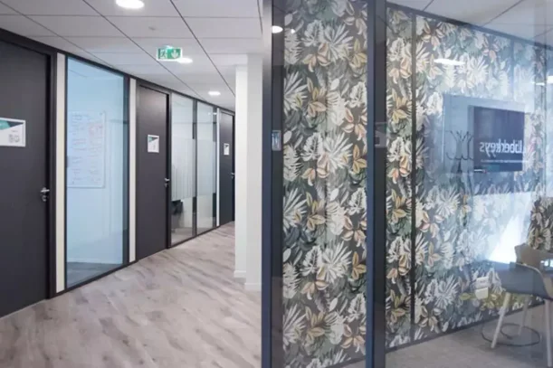 Bureau privé - 69003 - 3 postes - 950€
