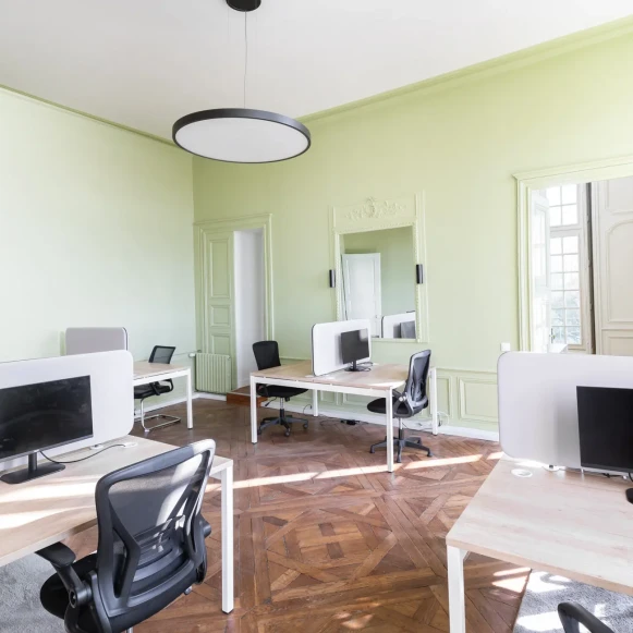 Bureau privé 40 m² 8 postes Location bureau Place de la Petite Hollande Nantes 44000 - photo 1