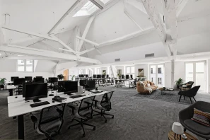 Open Space - 75009 - 24 postes - 400€