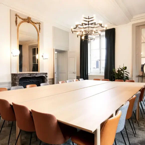 Bureau privé 122 m² 30 postes Location bureau Rue Royale Paris 75008 - photo 10