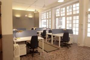 Open Space - 75005 - 2 postes - 380€